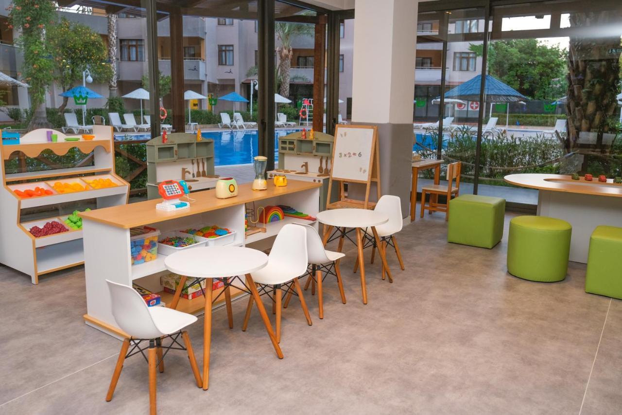 Utopia Resort & Residence 아브살라르 외부 사진